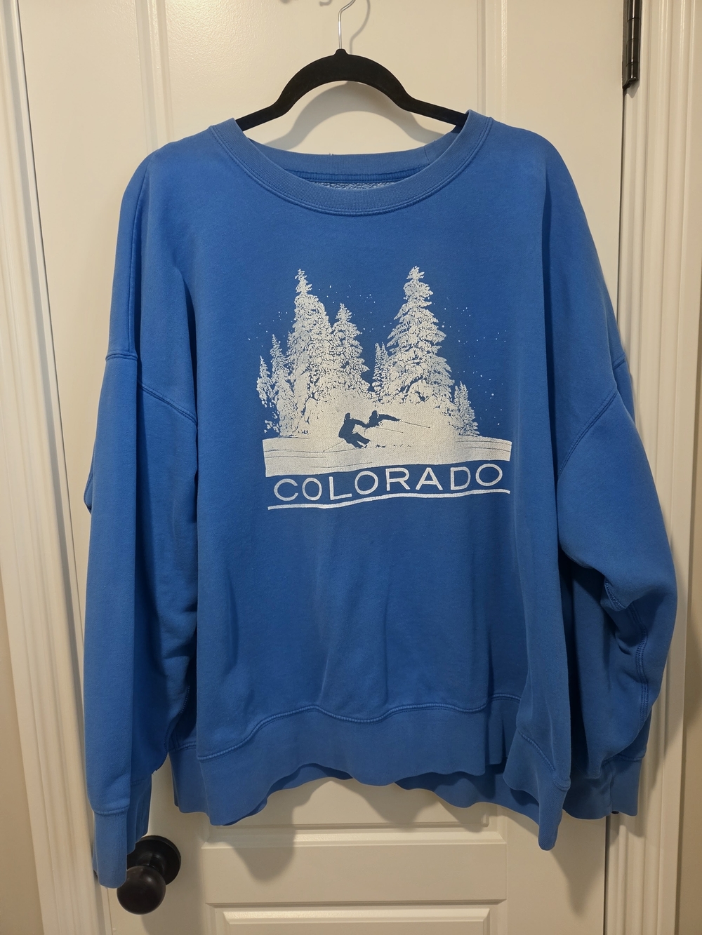 American Eagle Outfitters Blue Colorado Ski Graphic Crewneck XXL